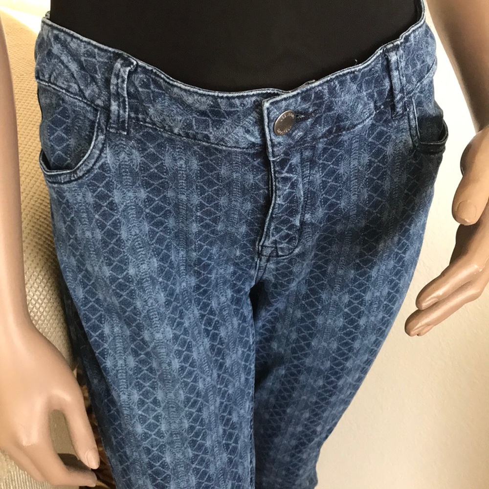Urban Outfitters Jeans Size 32 Blue Dark Wash Plaid Print Denim Stretch Fall - Picture 2 of 4